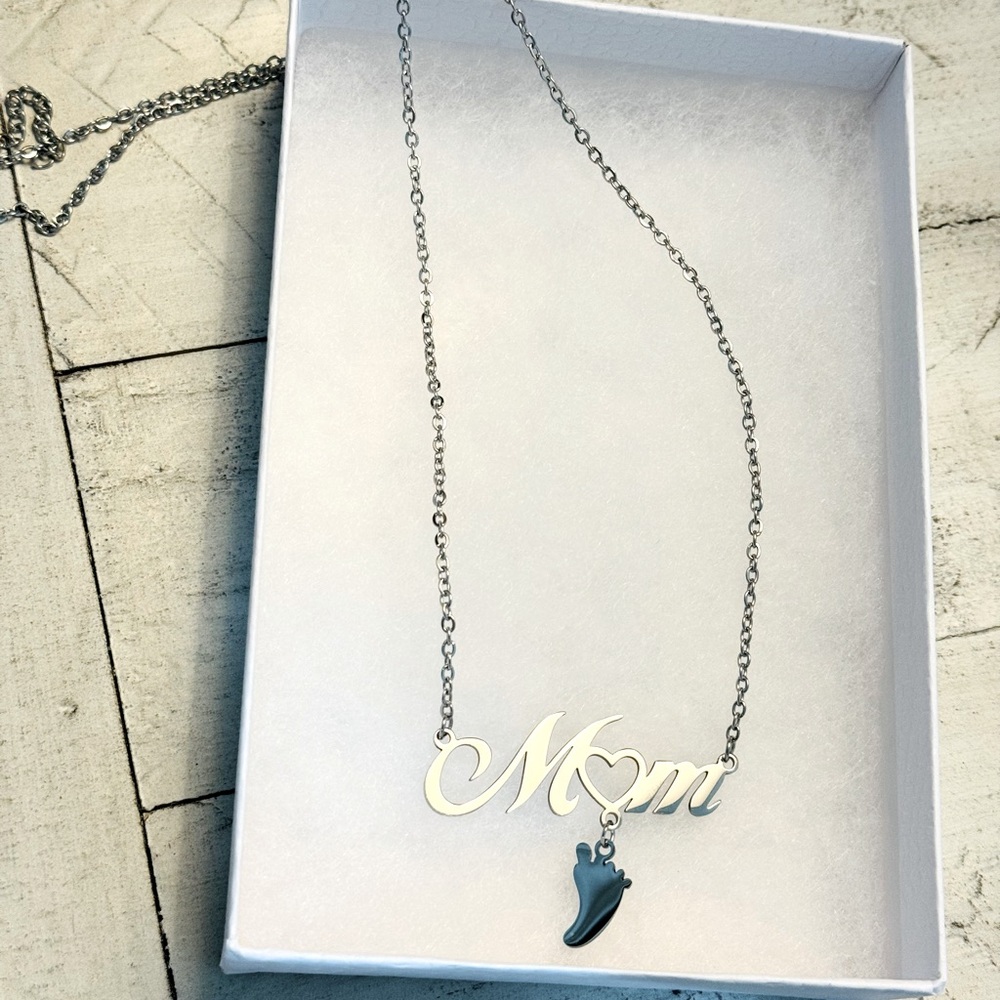 Stainless Steel Baby Footprint Heart Shaped Necklace For Women Doesn'T Fade!